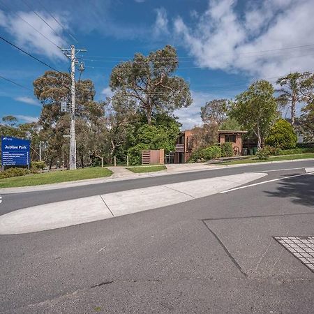 Modern 2 Brm Cottage At Eastland Ringwood Exterior photo